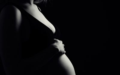 When to do a photo shoot for pregnant women
